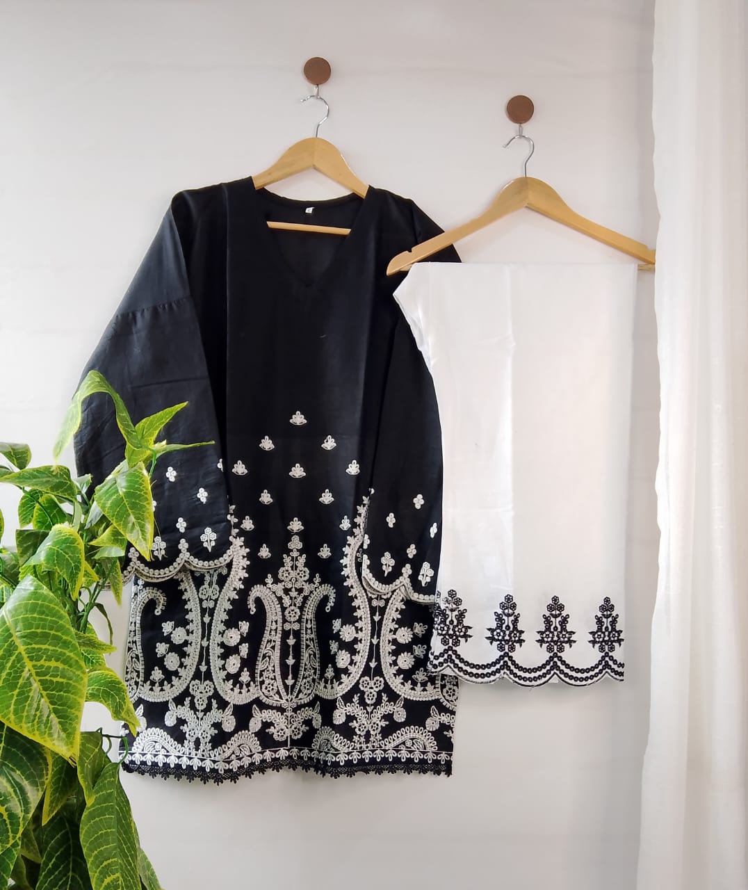 Koh-e-Noor 2 Pc Shirt and Trouser