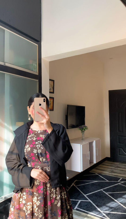 Vibrant Abstract Maxi with Cropped Black Coati